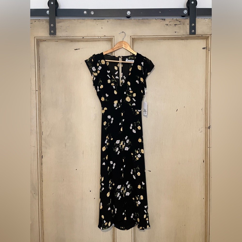 Reformation Wellfleet Dress black floral sz 4 NWT